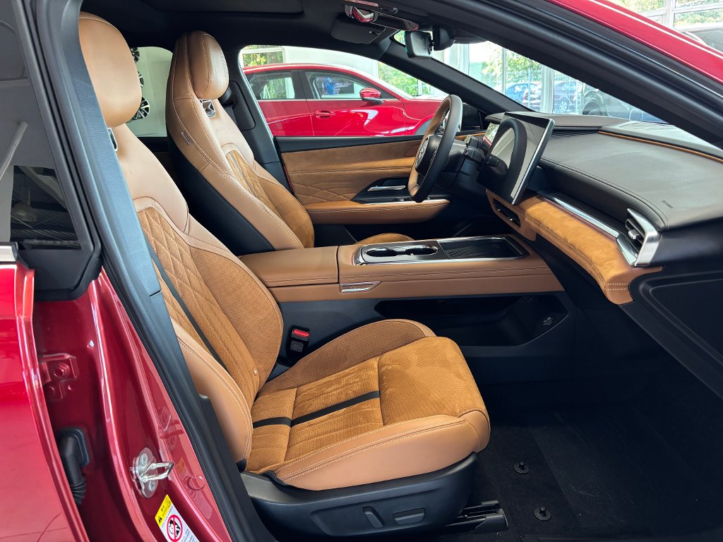 Mazda 6e