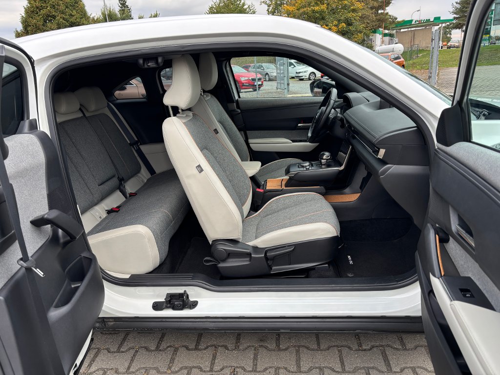 Mazda MX-30